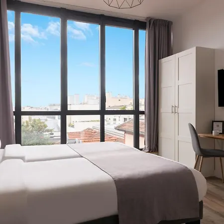 Terre Neuve 3* Parigi