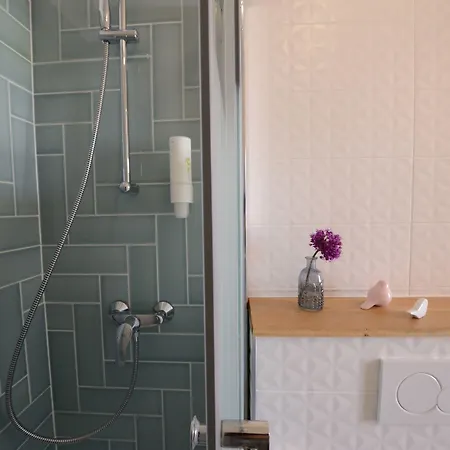 Terre Neuve 3* Parigi