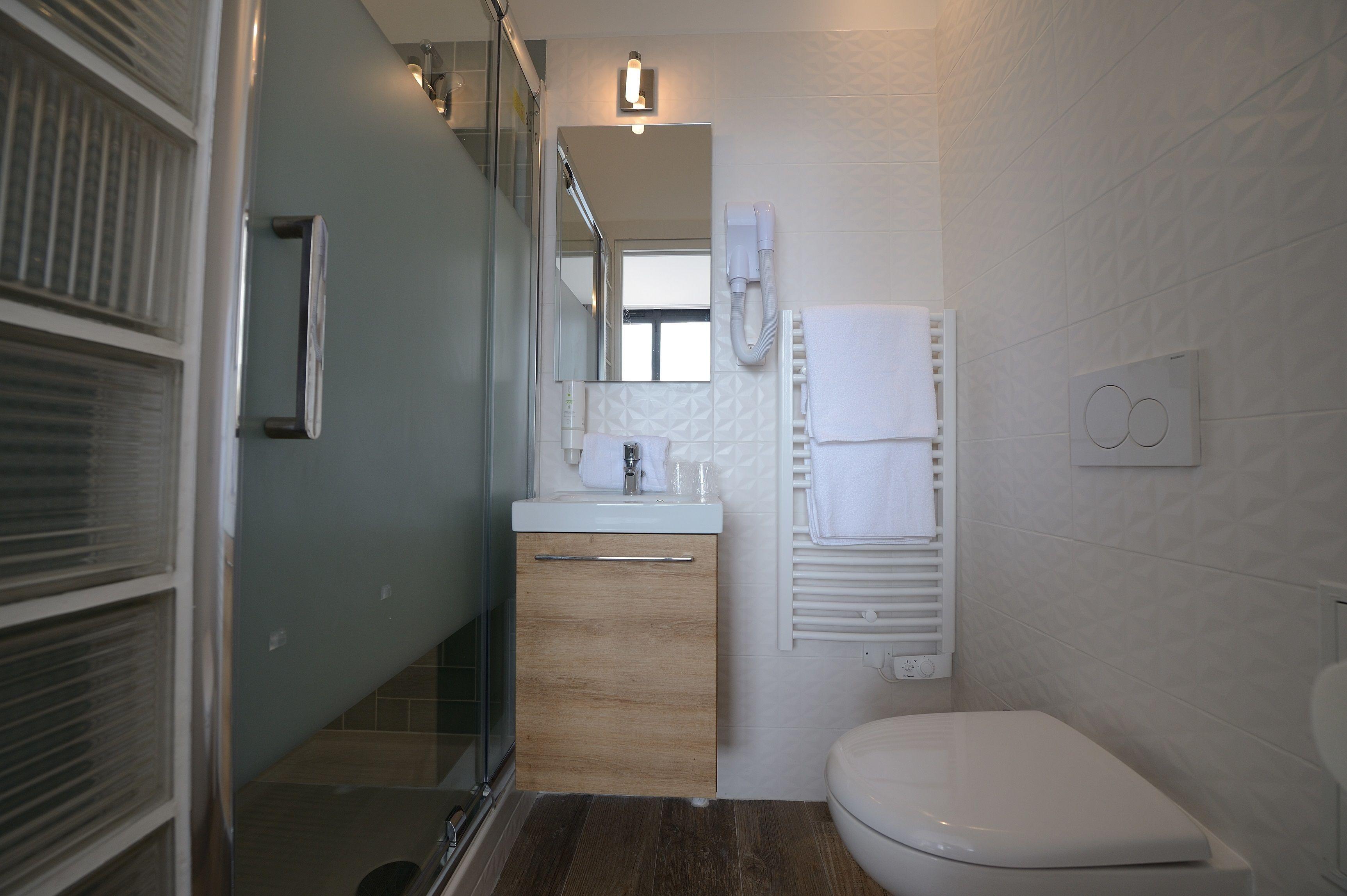 Hotel Terre Neuve Parigi